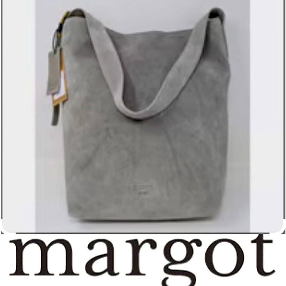 Gorgeous, Margot New York Kaye Bucket Tote❤️